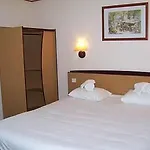 Kyriad Hotel