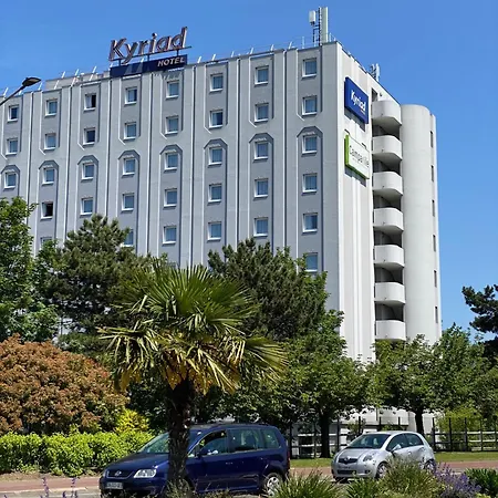 Kyriad Hotel 3*