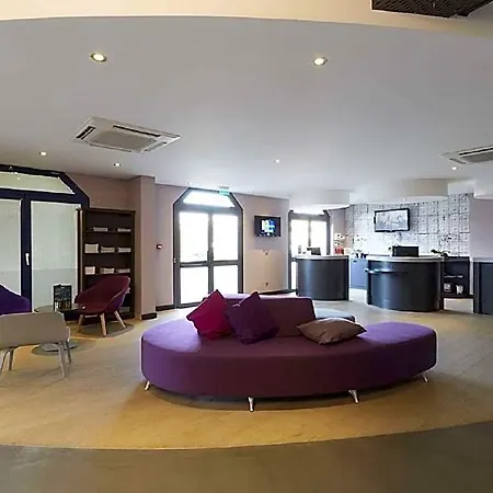 Kyriad Hotel Le Blanc-Mesnil