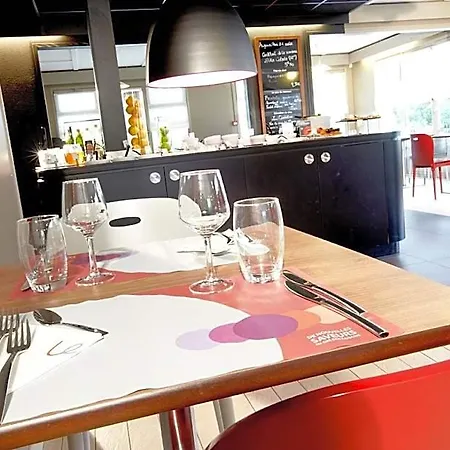 Kyriad 3* Le Blanc-Mesnil