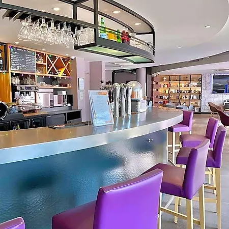 Kyriad Hotel Le Blanc-Mesnil