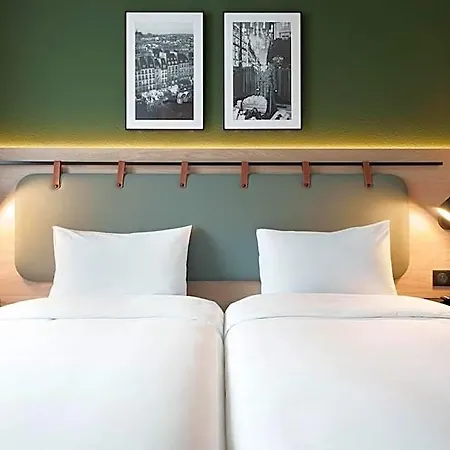 Kyriad Hotel Le Blanc-Mesnil