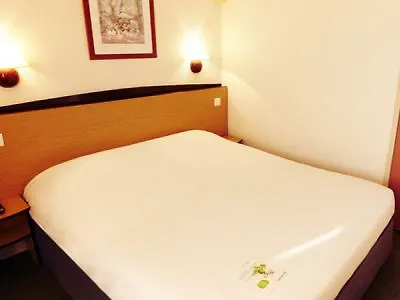 Hotel Kyriad 3*
