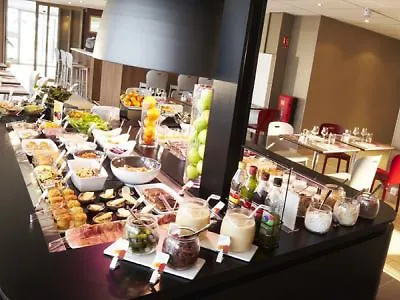 Kyriad Hotel 3*