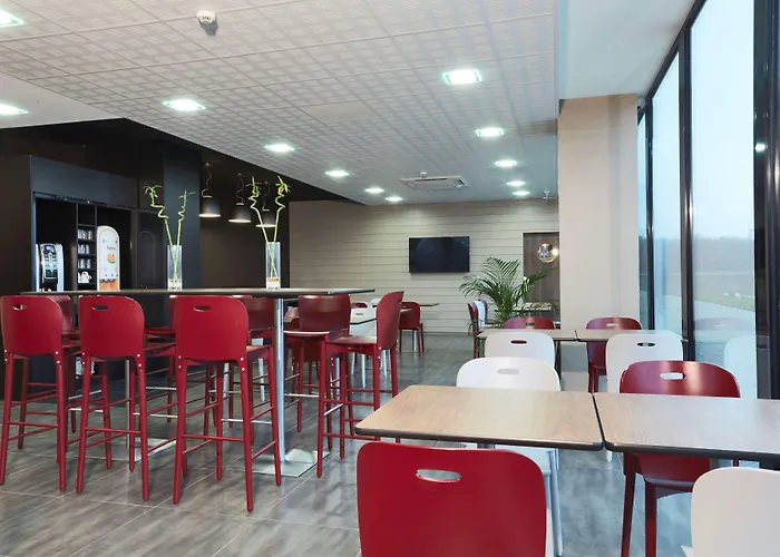 Kyriad 3* ル・ブラン・メニル